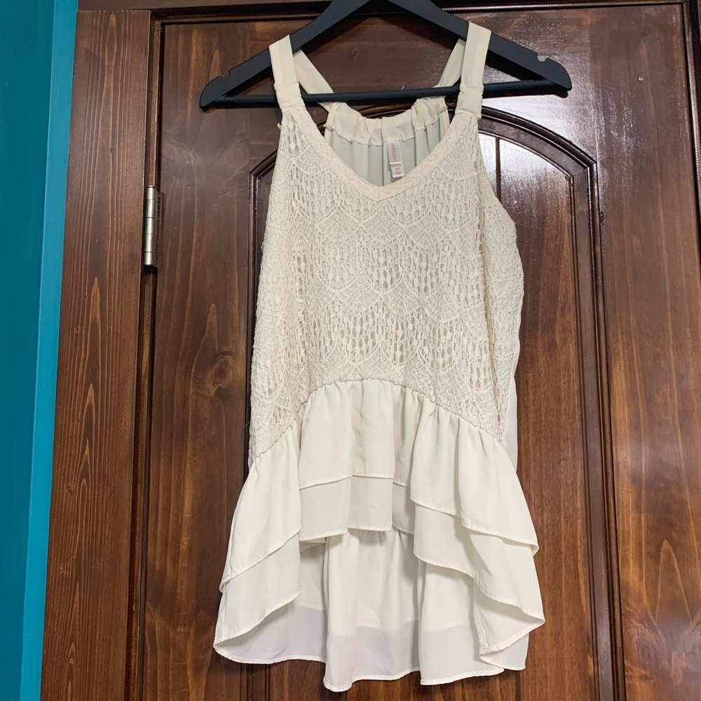 Women’s cream Xhilaration tank top, size small